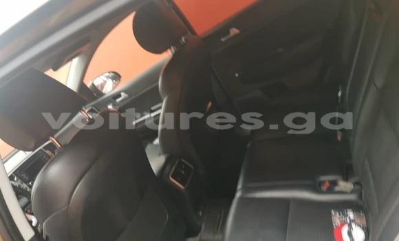 Sayi Na hannu Kia Sportage Brown Mota in Libreville a estuary Sayi Na hannu Kia Sportage Brown Mota in Libreville a estuary