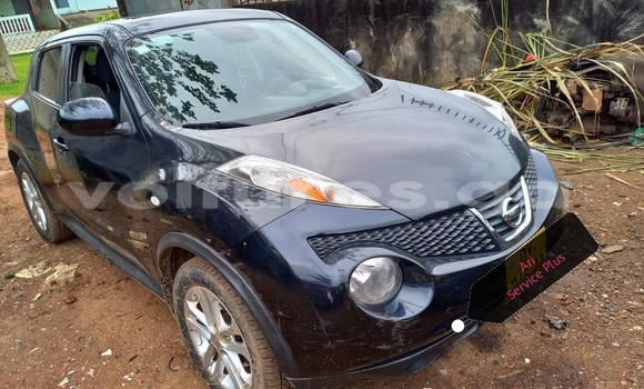 Sayi Na hannu Nissan Juke Black Mota in Libreville a estuary