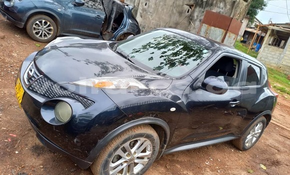 Sayi Na hannu Nissan Juke Black Mota in Libreville a estuary Sayi Na hannu Nissan Juke Black Mota in Libreville a estuary