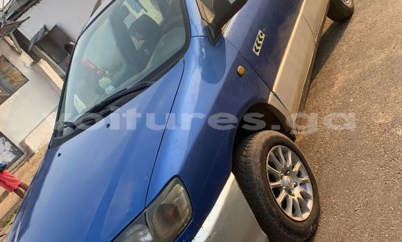 Buy Used Toyota Picnic Blue Car in Libreville in Estuary