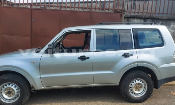 Buy Used Mitsubishi Pajero Silver Car in Libreville in Estuary Buy Used Mitsubishi Pajero Silver Car in Libreville in Estuary