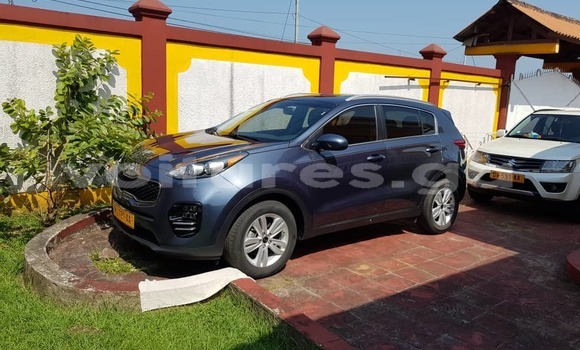 Buy Used Kia Sportage Blue Car in Libreville in Estuary Buy Used Kia Sportage Blue Car in Libreville in Estuary