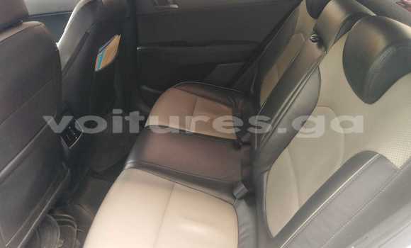 Sayi Na hannu Hyundai Creta White Mota in Libreville a estuary Sayi Na hannu Hyundai Creta White Mota in Libreville a estuary