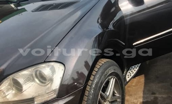 Sayi Na hannu Mercedes-Benz ML–Class Black Mota in Libreville a estuary Sayi Na hannu Mercedes-Benz ML–Class Black Mota in Libreville a estuary