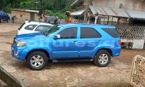 Buy Used Toyota Fortuner Blue Car in Libreville in Estuary Buy Used Toyota Fortuner Blue Car in Libreville in Estuary