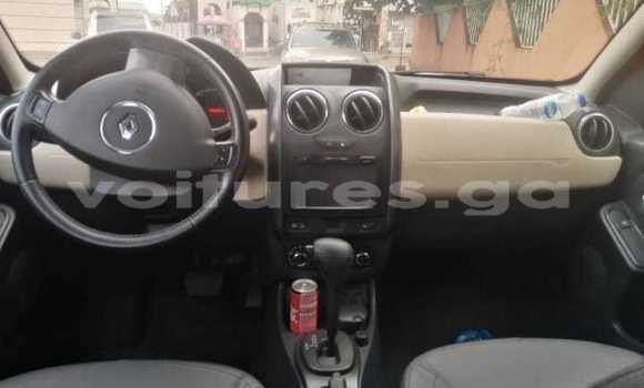 Sayi Na hannu Renault Duster White Mota in Libreville a estuary Sayi Na hannu Renault Duster White Mota in Libreville a estuary