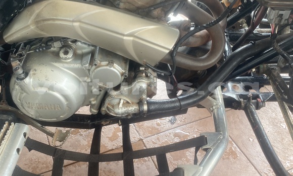 Sayi Na hannu Yamaha YFM Azurfa Motsi in Port Gentil a Ogooué-Maritime Sayi Na hannu Yamaha YFM Azurfa Motsi in Port Gentil a Ogooué-Maritime