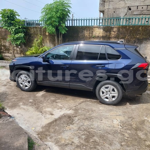 Big with watermark toyota rav4 estuaire libreville 7725