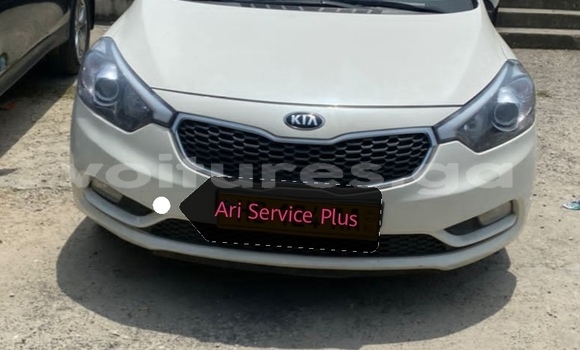 Sayi Na hannu Kia K3 White Mota in Libreville a estuary Sayi Na hannu Kia K3 White Mota in Libreville a estuary