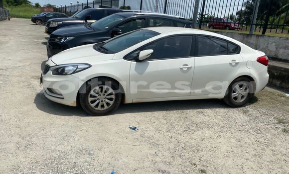 Sayi Na hannu Kia K3 White Mota in Libreville a estuary Sayi Na hannu Kia K3 White Mota in Libreville a estuary