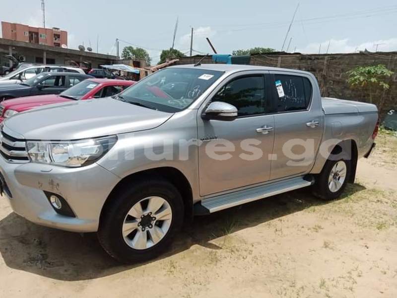 Big with watermark toyota hilux estuaire libreville 7733