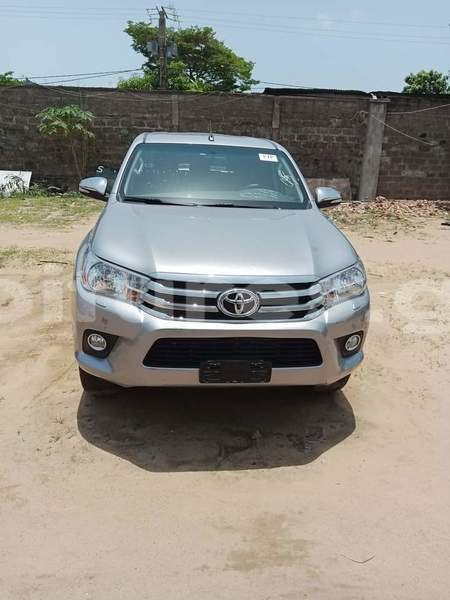 Big with watermark toyota hilux estuaire libreville 7733