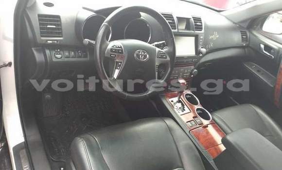 Acheter Occasion Voiture Toyota Hilux Gris à Libreville, Estuaire Acheter Occasion Voiture Toyota Hilux Gris à Libreville, Estuaire