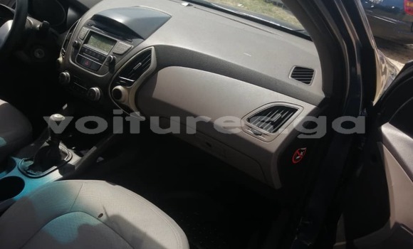 Sayi Na hannu Hyundai ix35 Blue Mota in Libreville a estuary Sayi Na hannu Hyundai ix35 Blue Mota in Libreville a estuary