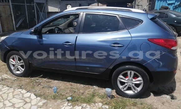 Sayi Na hannu Hyundai ix35 Blue Mota in Libreville a estuary Sayi Na hannu Hyundai ix35 Blue Mota in Libreville a estuary