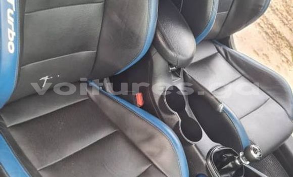 Sayi Na hannu Hyundai Veloster Blue Mota in Libreville a estuary Sayi Na hannu Hyundai Veloster Blue Mota in Libreville a estuary