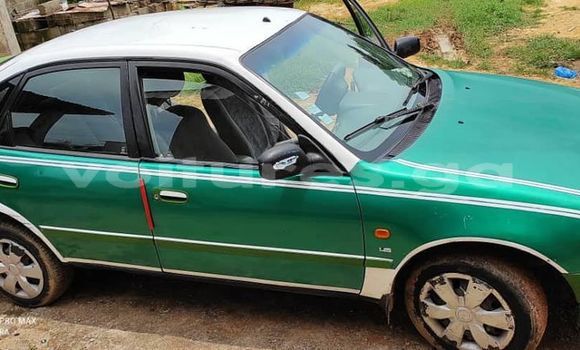 Sayi Na hannu Toyota Corolla Green Mota in Libreville a estuary Sayi Na hannu Toyota Corolla Green Mota in Libreville a estuary