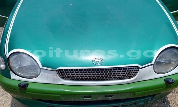 Sayi Na hannu Toyota Corolla Green Mota in Libreville a estuary Sayi Na hannu Toyota Corolla Green Mota in Libreville a estuary