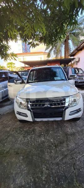 Big with watermark mitsubishi pajero estuaire libreville 7755