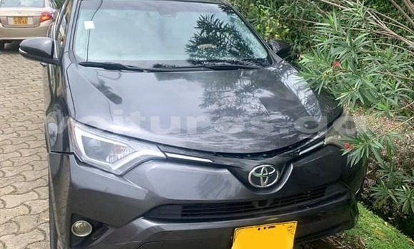 Acheter Occasion Voiture Toyota RAV4 Noir à Libreville, Estuaire Acheter Occasion Voiture Toyota RAV4 Noir à Libreville, Estuaire