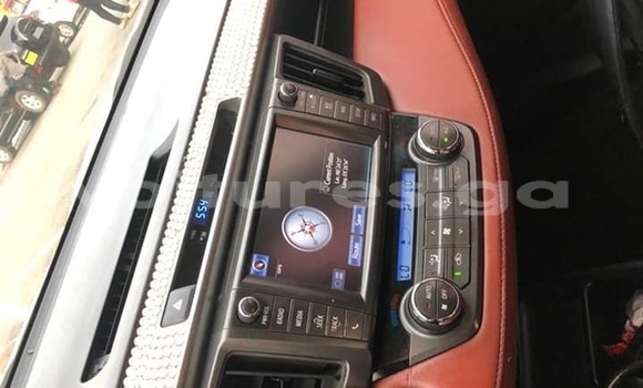 Acheter Occasion Voiture Toyota RAV4 Blanc à Libreville, Estuaire Acheter Occasion Voiture Toyota RAV4 Blanc à Libreville, Estuaire