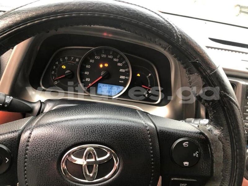 Big with watermark toyota rav4 estuaire libreville 7765