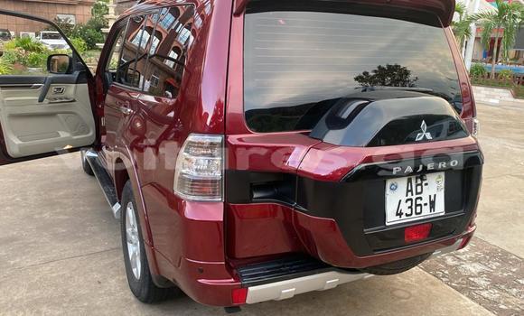 Sayi Na hannu Mitsubishi Pajero M Mota in Libreville a estuary Sayi Na hannu Mitsubishi Pajero M Mota in Libreville a estuary