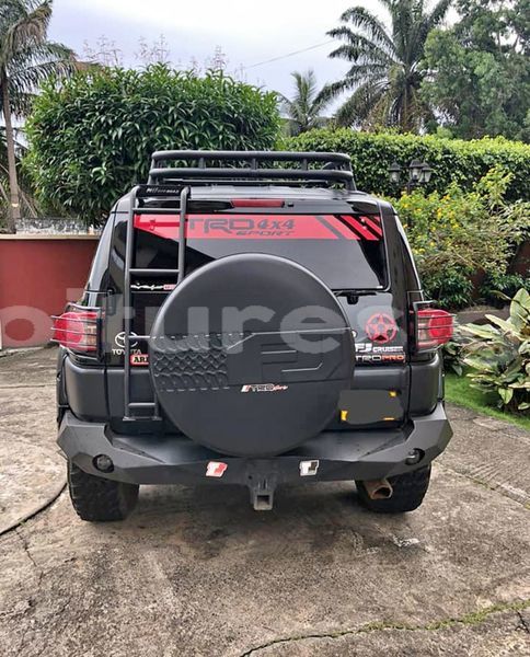 Big with watermark toyota fj cruiser estuaire libreville 7779