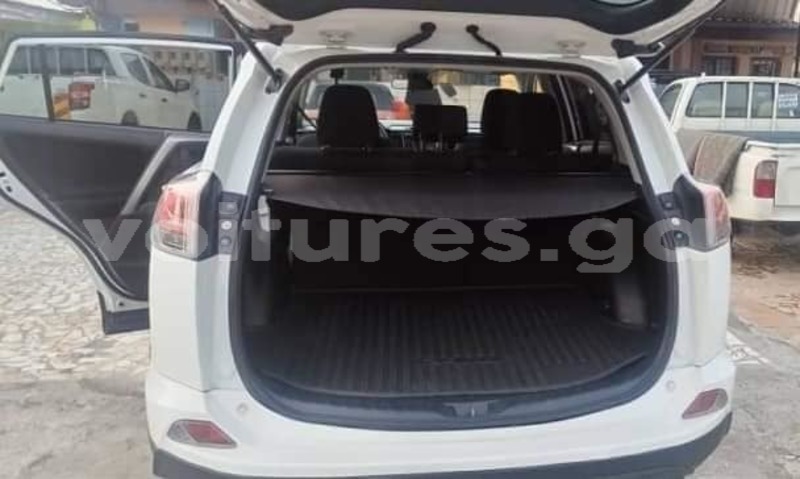 Big with watermark toyota rav4 ogooue maritime port gentil 7783