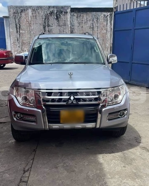 Big with watermark mitsubishi pajero ogooue maritime port gentil 7787