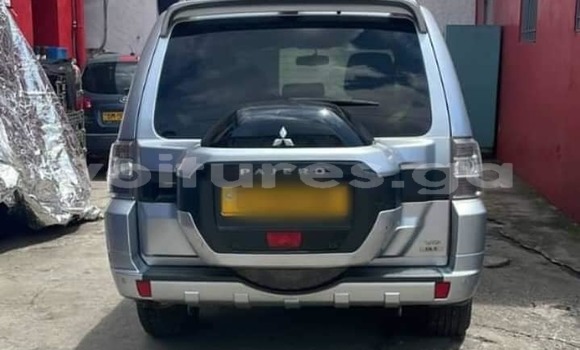 Acheter Occasion Voiture Mitsubishi Pajero Gris à Port–Gentil, Ogooué-Maritime Acheter Occasion Voiture Mitsubishi Pajero Gris à Port–Gentil, Ogooué-Maritime