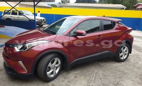 Acheter Occasion Voiture Toyota C-HR Rouge à Libreville, Estuaire Acheter Occasion Voiture Toyota C-HR Rouge à Libreville, Estuaire