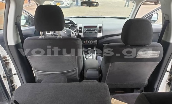 Acheter Occasion Voiture Mitsubishi Outlander Blanc à Libreville, Estuaire Acheter Occasion Voiture Mitsubishi Outlander Blanc à Libreville, Estuaire