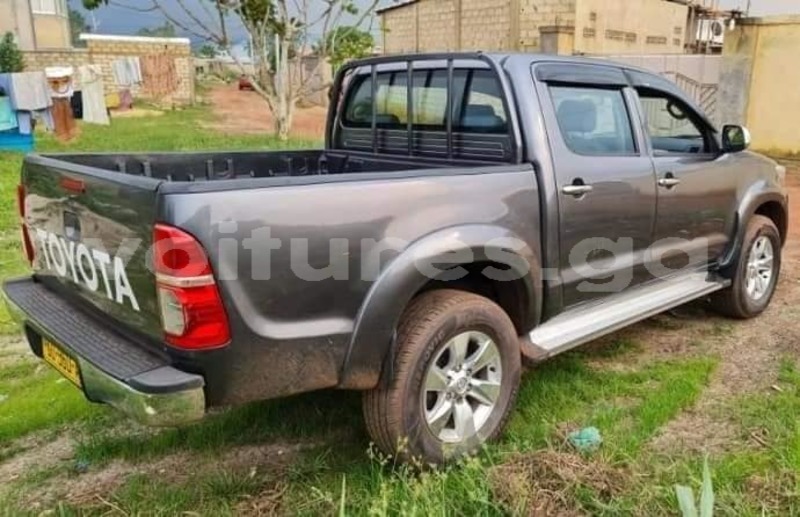 Big with watermark toyota hilux estuaire libreville 7811