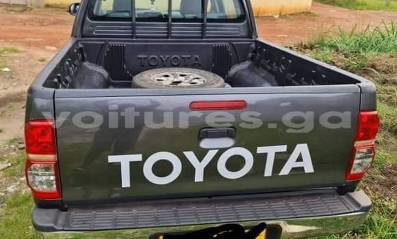 Acheter Occasion Voiture Toyota Hilux Noir à Libreville, Estuaire Acheter Occasion Voiture Toyota Hilux Noir à Libreville, Estuaire