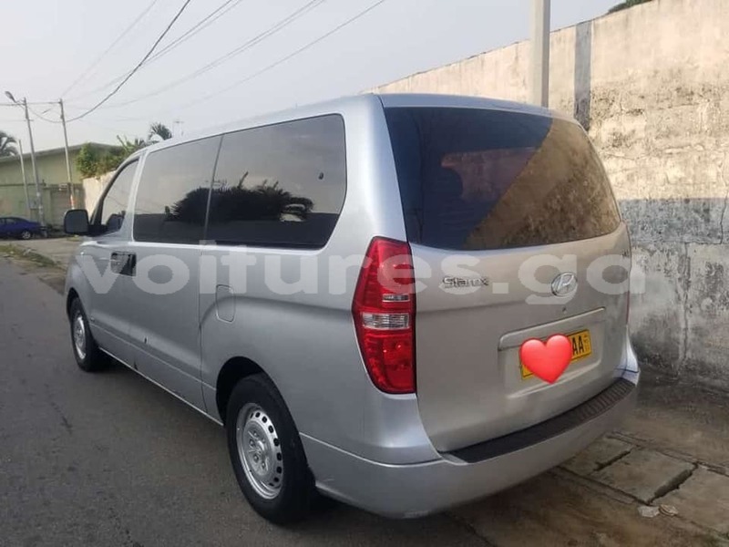 Big with watermark hyundai h1 estuaire libreville 7816