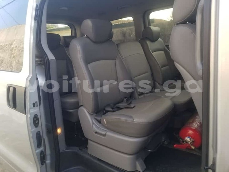 Big with watermark hyundai h1 estuaire libreville 7816