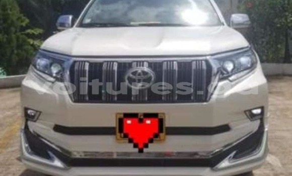 Acheter Occasion Voiture Toyota Land Cruiser Prado Blanc à Libreville, Estuaire Acheter Occasion Voiture Toyota Land Cruiser Prado Blanc à Libreville, Estuaire