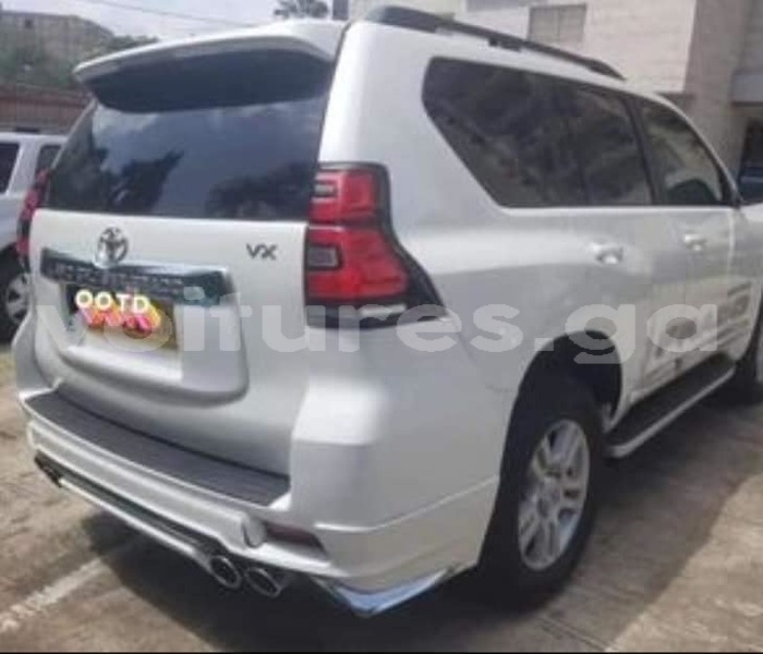 Big with watermark toyota land cruiser prado estuaire libreville 7827