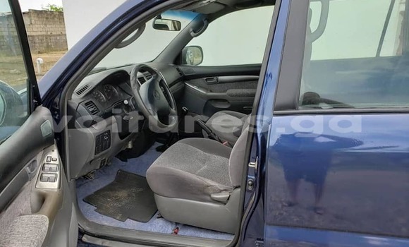 Acheter Occasion Voiture Toyota Land Cruiser Prado Bleu à Libreville, Estuaire Acheter Occasion Voiture Toyota Land Cruiser Prado Bleu à Libreville, Estuaire