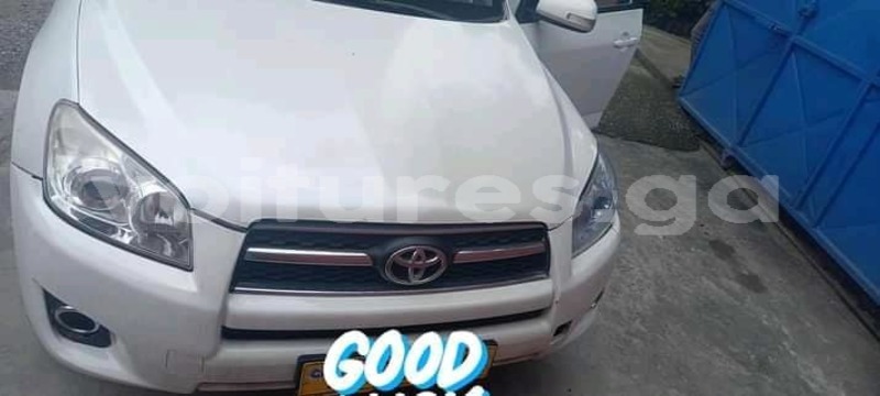 Big with watermark toyota rav4 estuaire libreville 7834