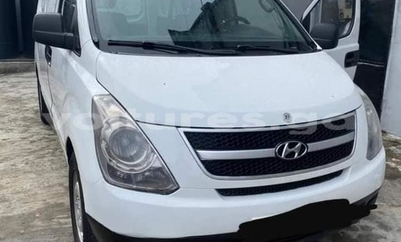 Acheter Occasion Voiture Hyundai H1 Blanc à Libreville, Estuaire