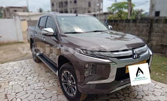 Sayi Imported Mitsubishi Montero Brown Mota in Libreville a estuary