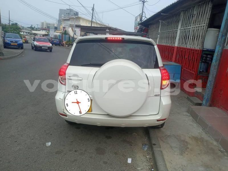 Big with watermark toyota rav4 estuaire libreville 7845