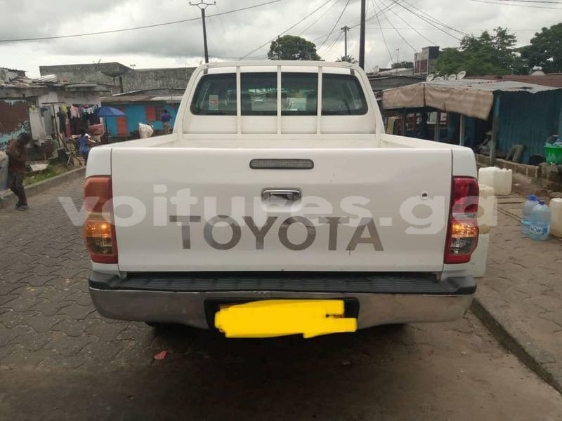 Big with watermark toyota hilux estuaire libreville 7849