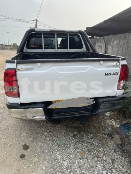 Big with watermark toyota hilux estuaire libreville 7850