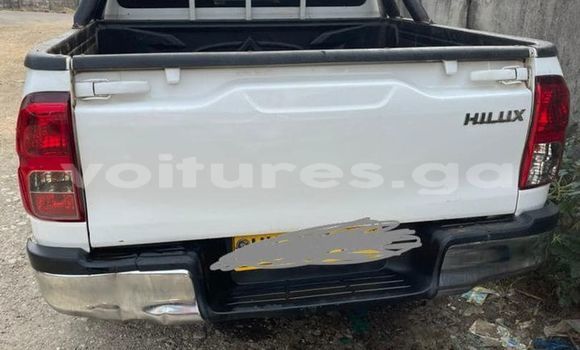 Acheter Occasion Voiture Toyota Hilux Blanc à Libreville, Estuaire Acheter Occasion Voiture Toyota Hilux Blanc à Libreville, Estuaire