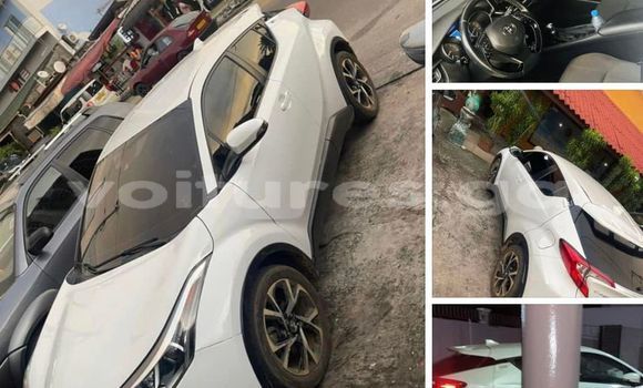 Acheter Occasion Voiture Toyota C-HR Blanc à Libreville, Estuaire Acheter Occasion Voiture Toyota C-HR Blanc à Libreville, Estuaire