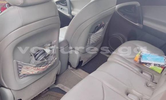 Acheter Occasion Voiture Toyota RAV4 Blanc à Libreville, Estuaire Acheter Occasion Voiture Toyota RAV4 Blanc à Libreville, Estuaire