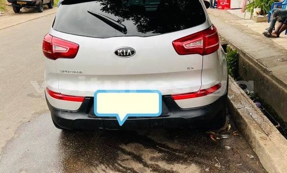 Acheter Occasion Voiture Kia Sportage Blanc à Libreville, Estuaire Acheter Occasion Voiture Kia Sportage Blanc à Libreville, Estuaire